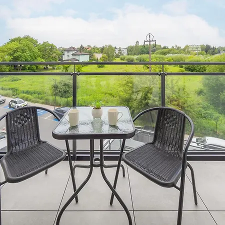 In With Air Condition & Balcony By Renters وارسو
