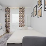 Διαμέρισμα In With Air Condition & Balcony By Renters *