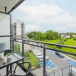 In With Air Condition & Balcony By Renters