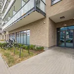 In With Air Condition & Balcony By Renters *