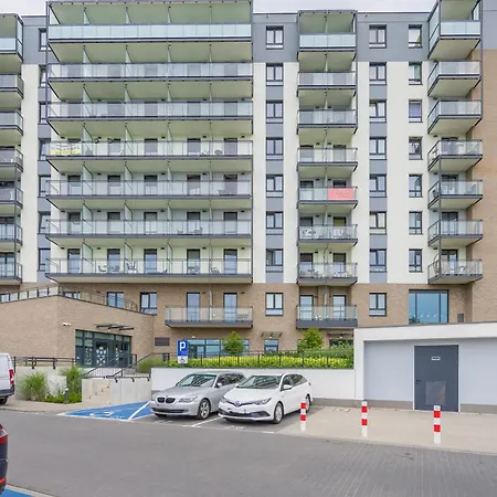 In With Air Condition & Balcony By Renters * Warszawa